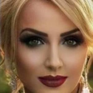 Meet your Posher, Gianina